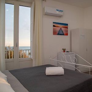 Camera standard con letto king size